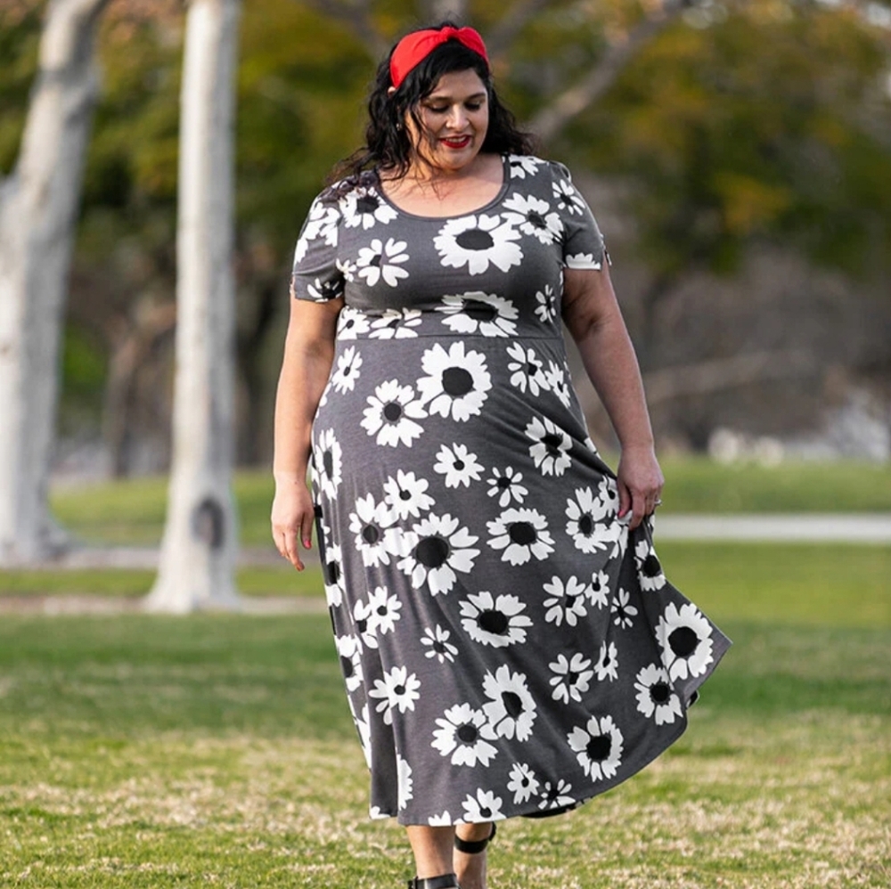 Lularoe Riley dress - Picture 7 of 7